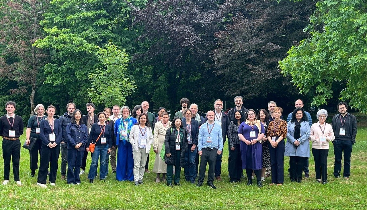 Responsible community-led publishing at EPL
